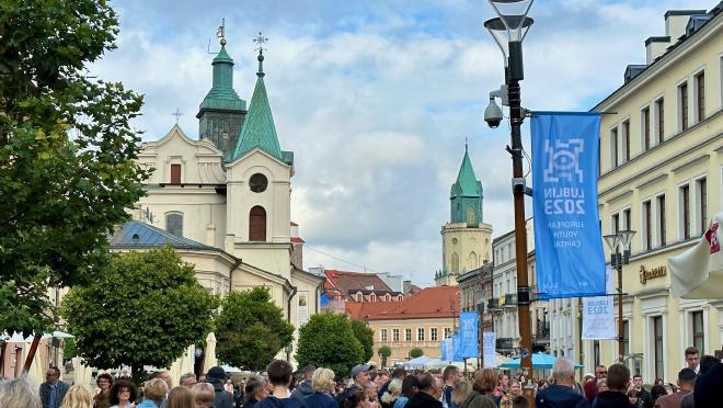 &ldquo;pedestrian street with church towers&rdquo;