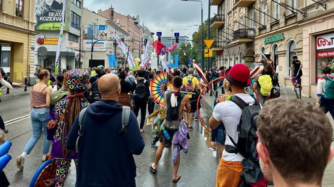 &ldquo;the middle of a parade of jugglers&rdquo;
