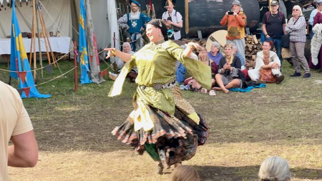 &ldquo;a belly dancer&rdquo;